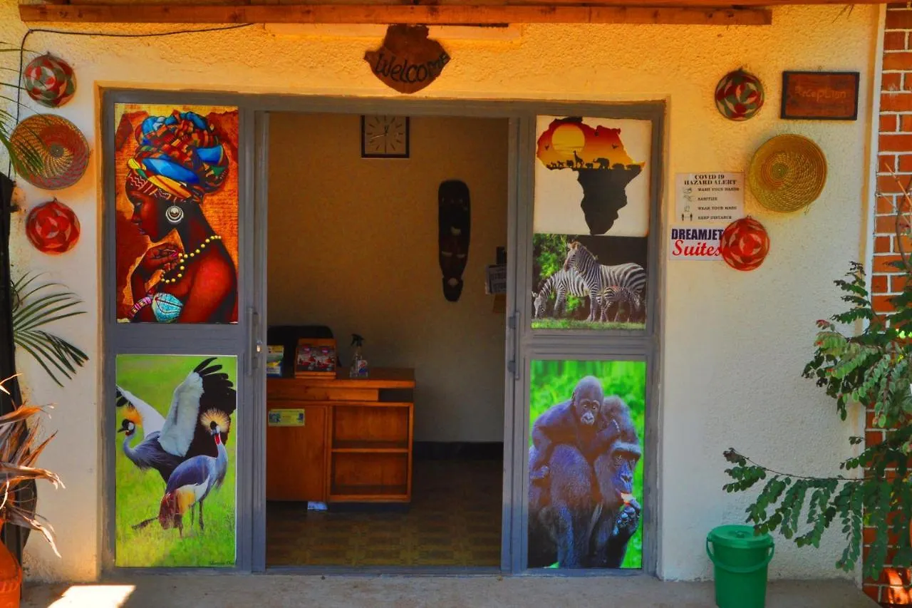 Bed & Breakfast Dream Jet Suites Entebbe Uganda