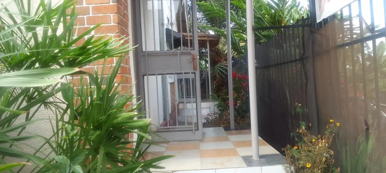 Dream Jet Suites Entebbe 0*,